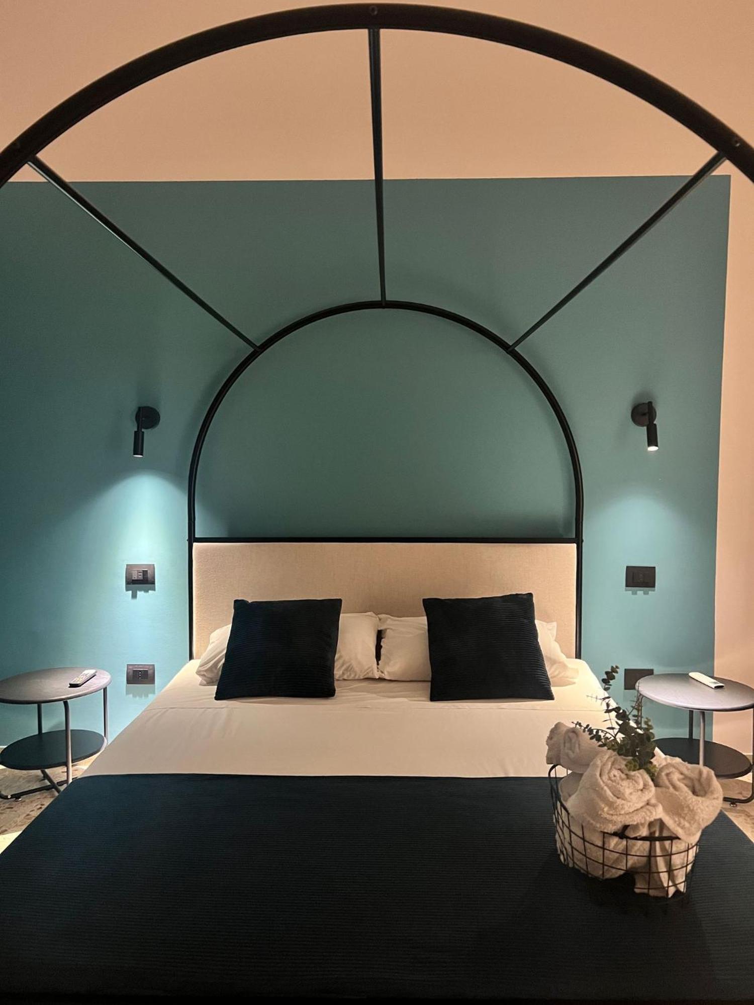 Lucky Corner - Elegant Stay Ταράντο Εξωτερικό φωτογραφία
